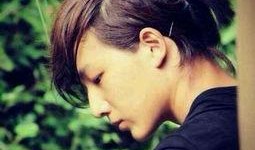 李宏毅爆料出门旅游视频,畅游美景尽享假期时光